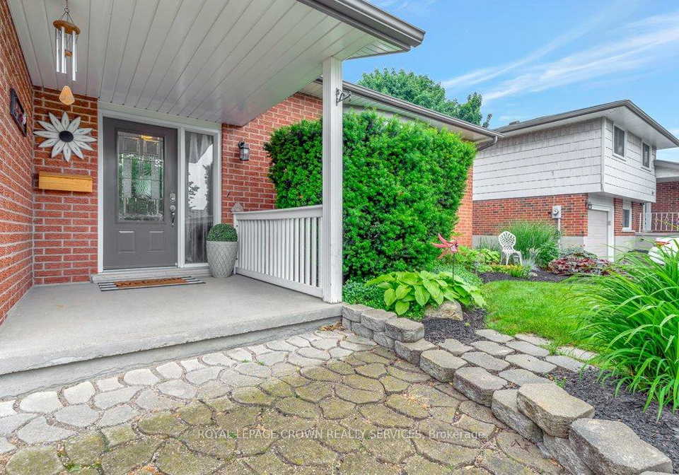 6-meadow-crescent-guelph-ontario-x12275094