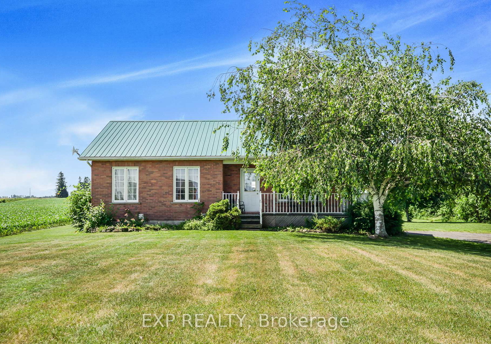 896-county-road-18-east-hawkesbury-ontario-x12275112