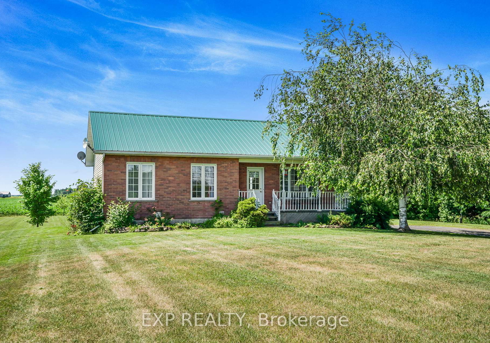 896-county-road-18-east-hawkesbury-ontario-x12275112