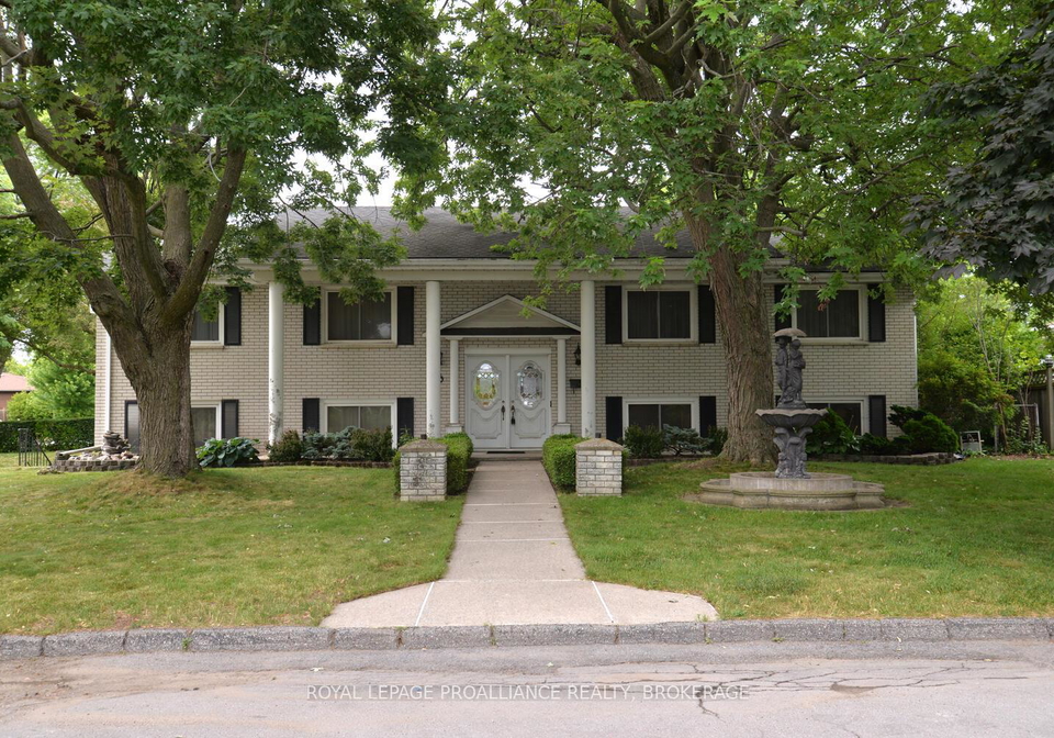 6-michael-grass-crescent-kingston-ontario-x12275181