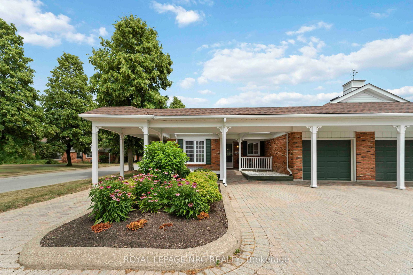 4175-strawberry-court-lincoln-ontario-x12275220