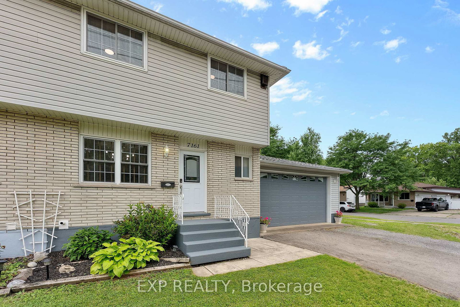 7161-ailanthus-avenue-niagara-falls-ontario-x12275255