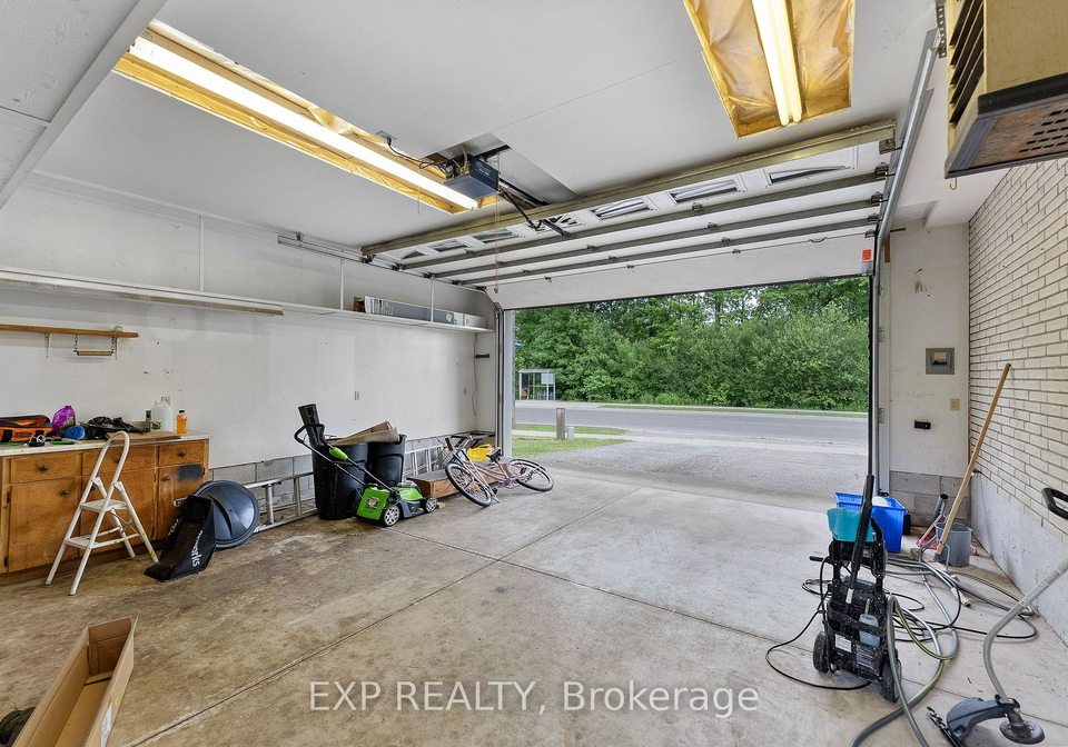 7161-ailanthus-avenue-niagara-falls-ontario-x12275255