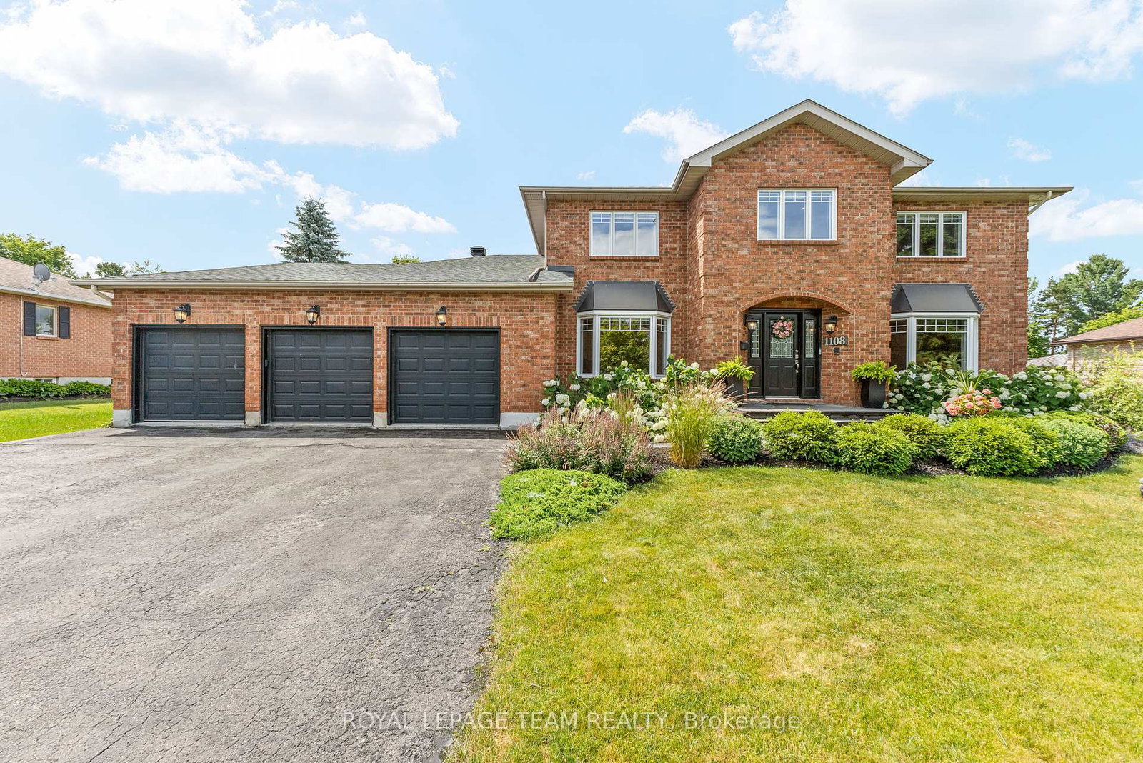 1108-lena-avenue-ottawa-ontario-x12275300