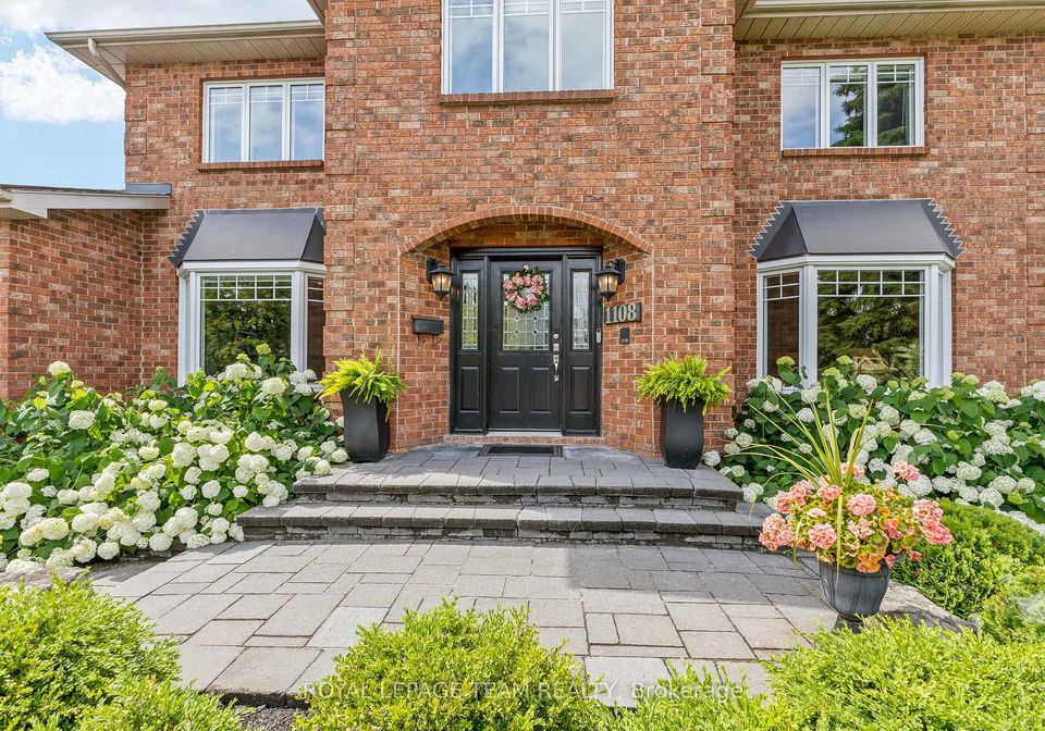 1108-lena-avenue-ottawa-ontario-x12275300