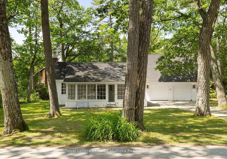 23-first-street-kawartha-lakes-ontario-x12275353