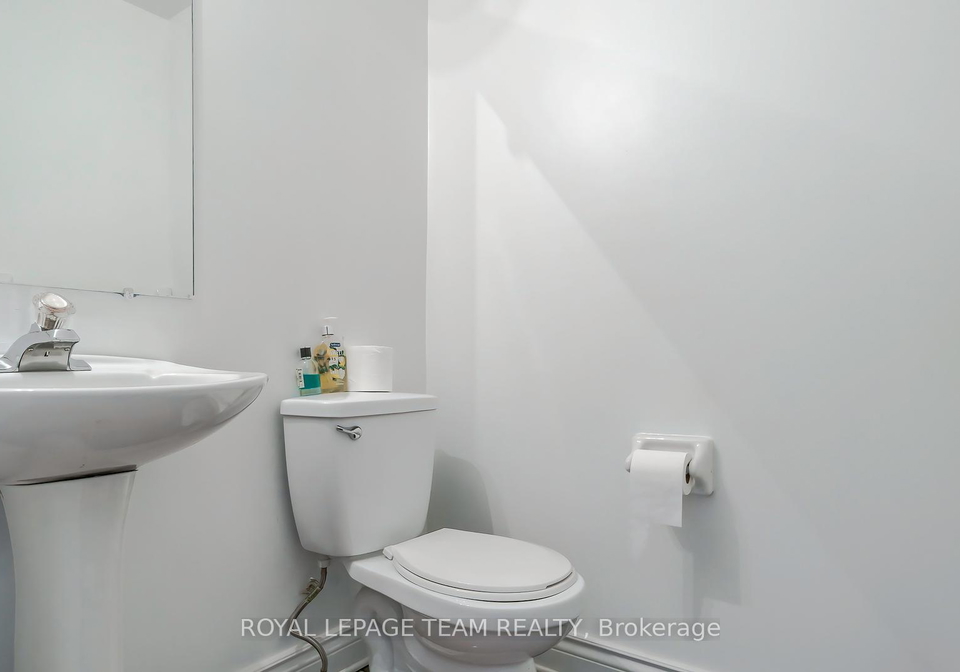 123-queensbury-drive-ottawa-ontario-x12275398