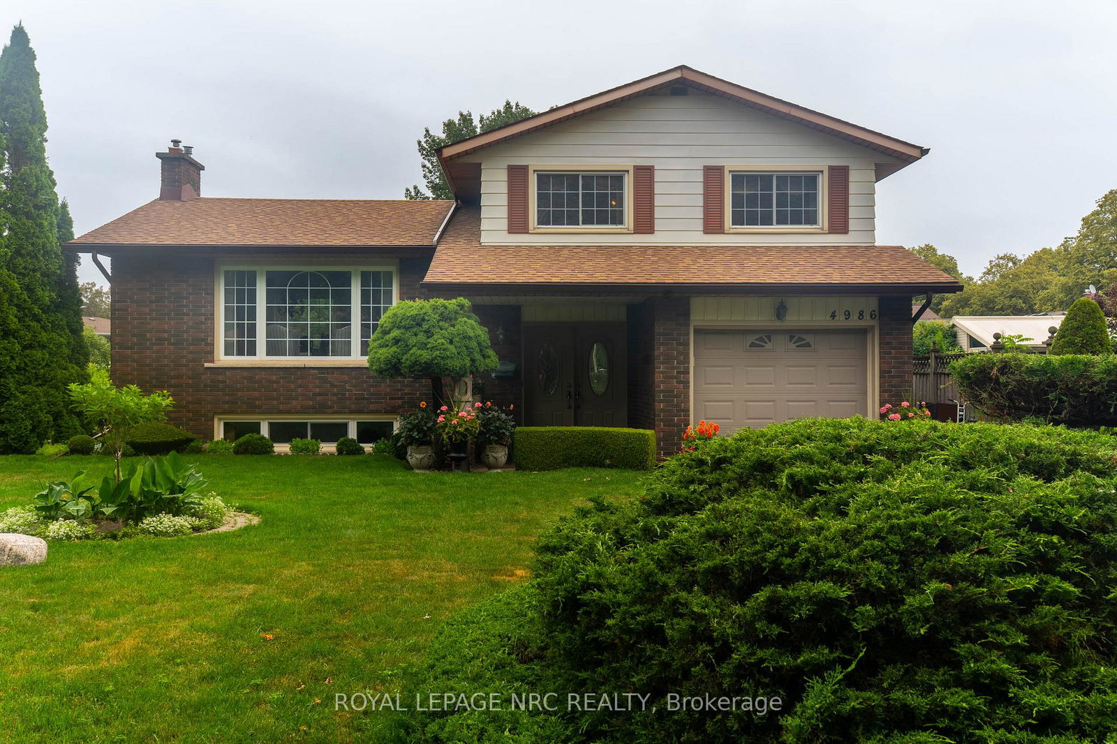 4986-camelot-crescent-niagara-falls-ontario-x12275490