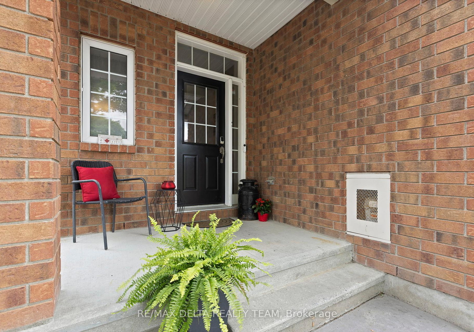 2070-melette-crescent-ottawa-ontario-x12275564