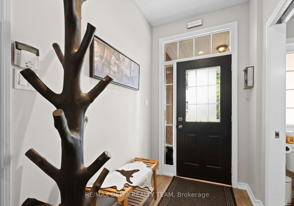 2070-melette-crescent-ottawa-ontario-x12275564