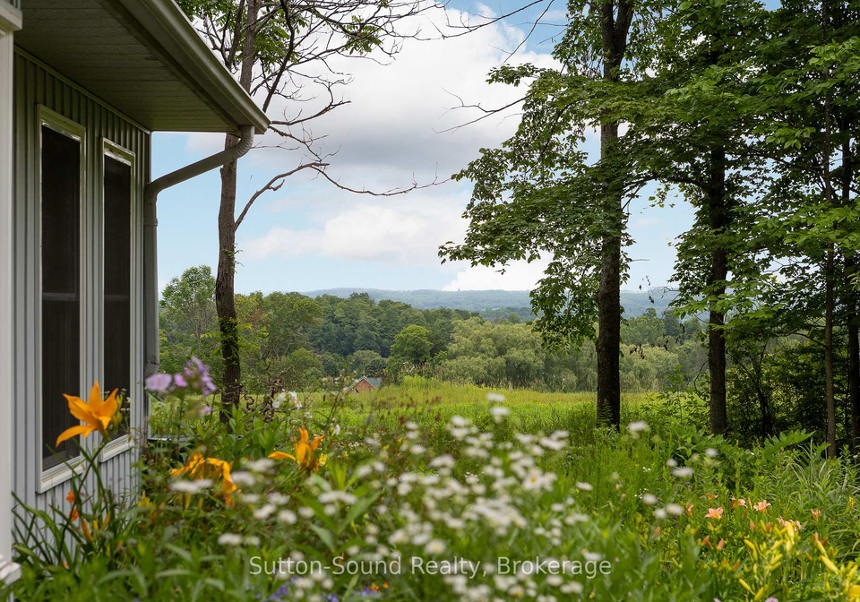 823665-massie-road-chatsworth-ontario-x12275702