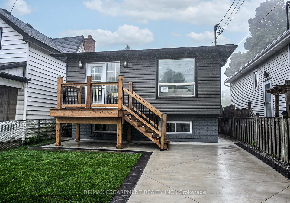 944-concession-street-hamilton-ontario-x12275711