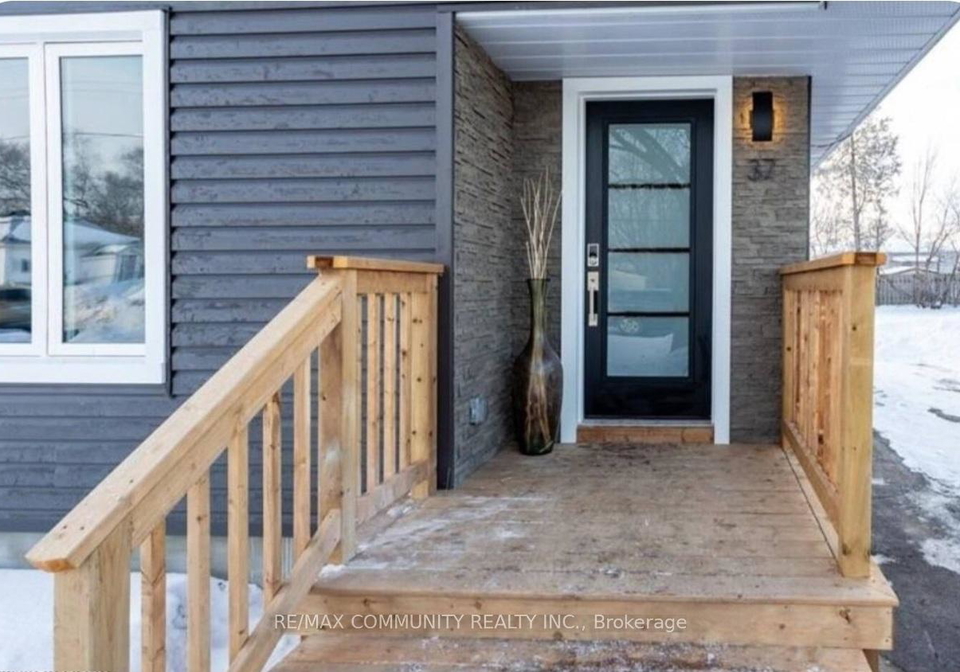 37-edward-street-quinte-west-ontario-x12275739
