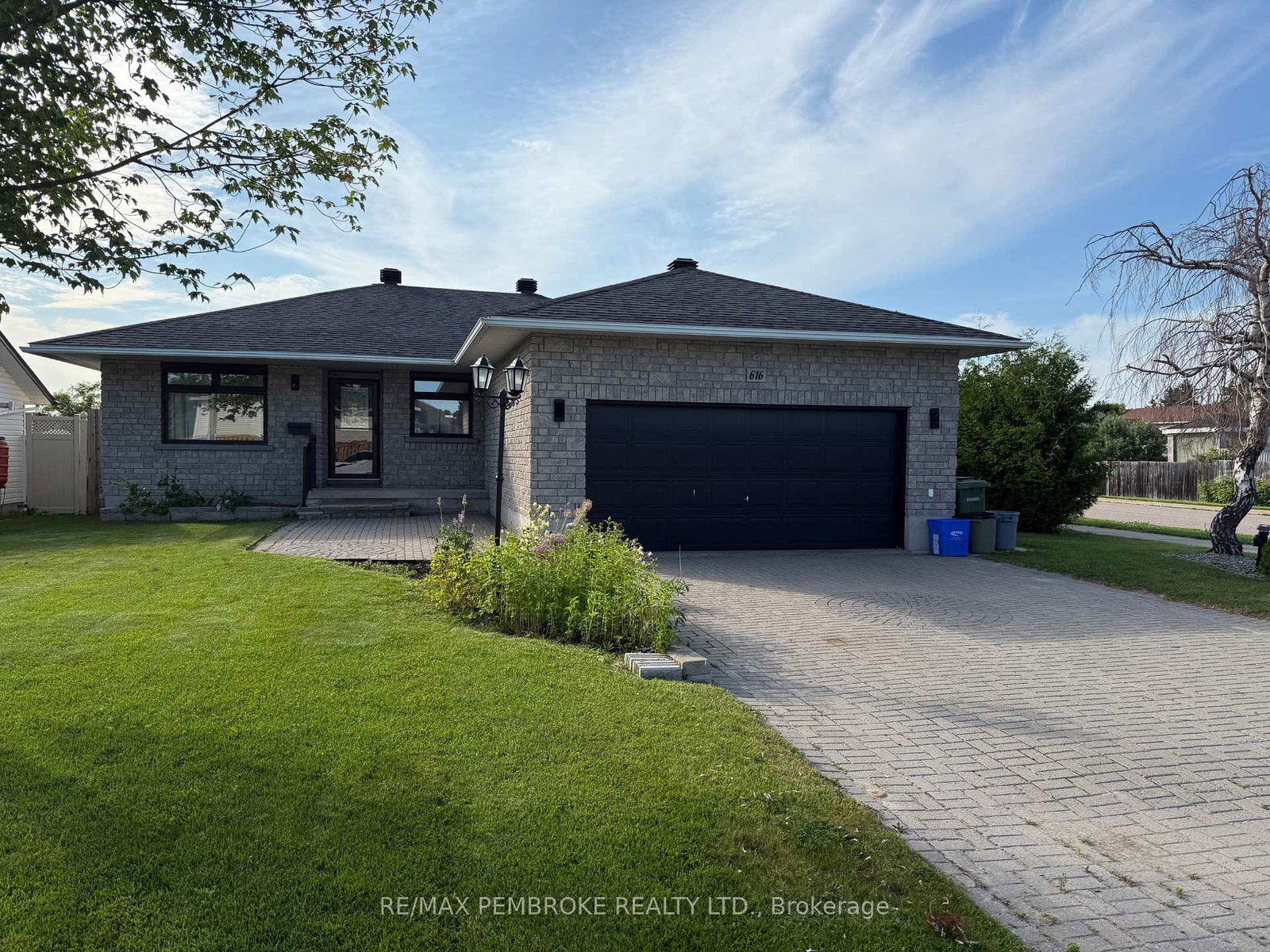 616-moss-drive-pembroke-ontario-x12275906