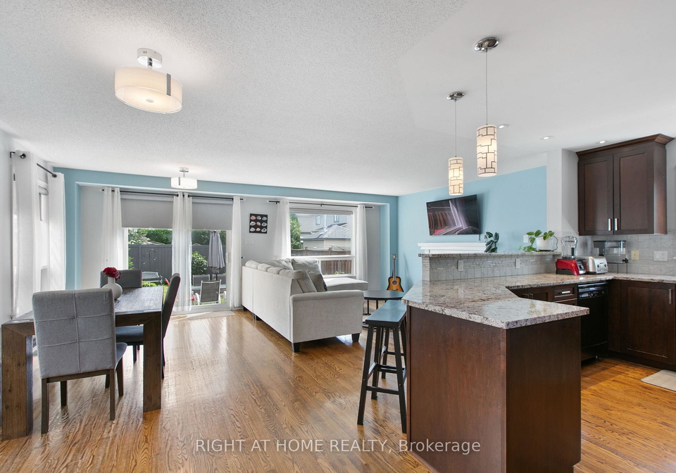 6-knowlton-drive-ottawa-ontario-x12276122