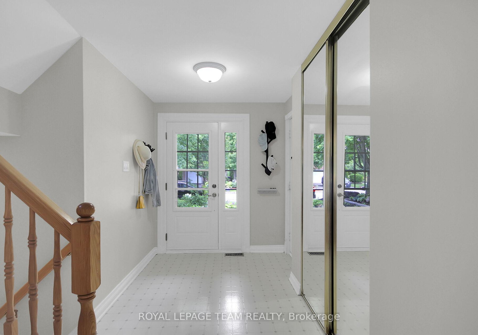 1549-meadowfield-place-ottawa-ontario-x12276386