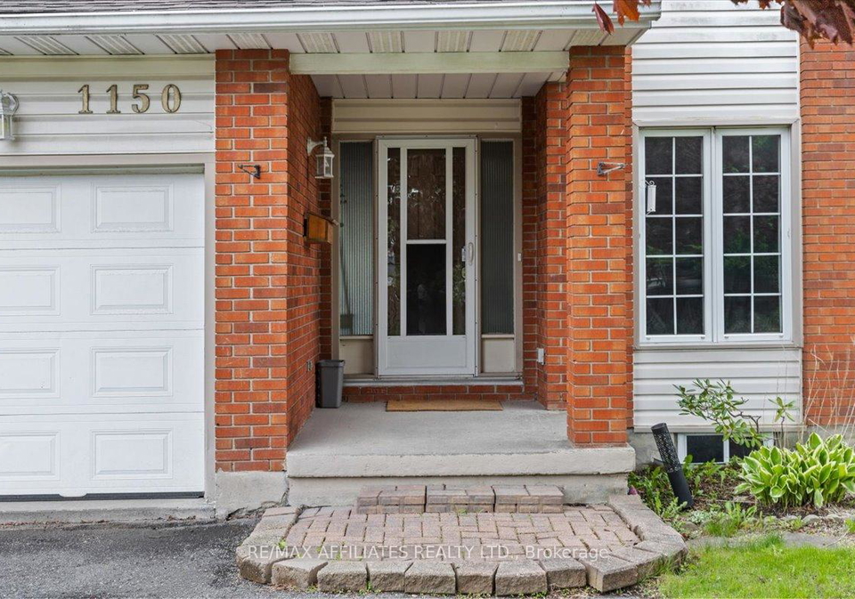 1150-ste-agathe-park-ottawa-ontario-x12276556