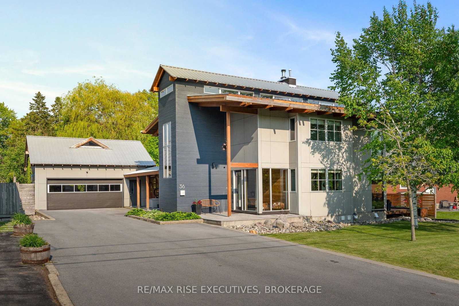 36-bishop-street-kingston-ontario-x12276619