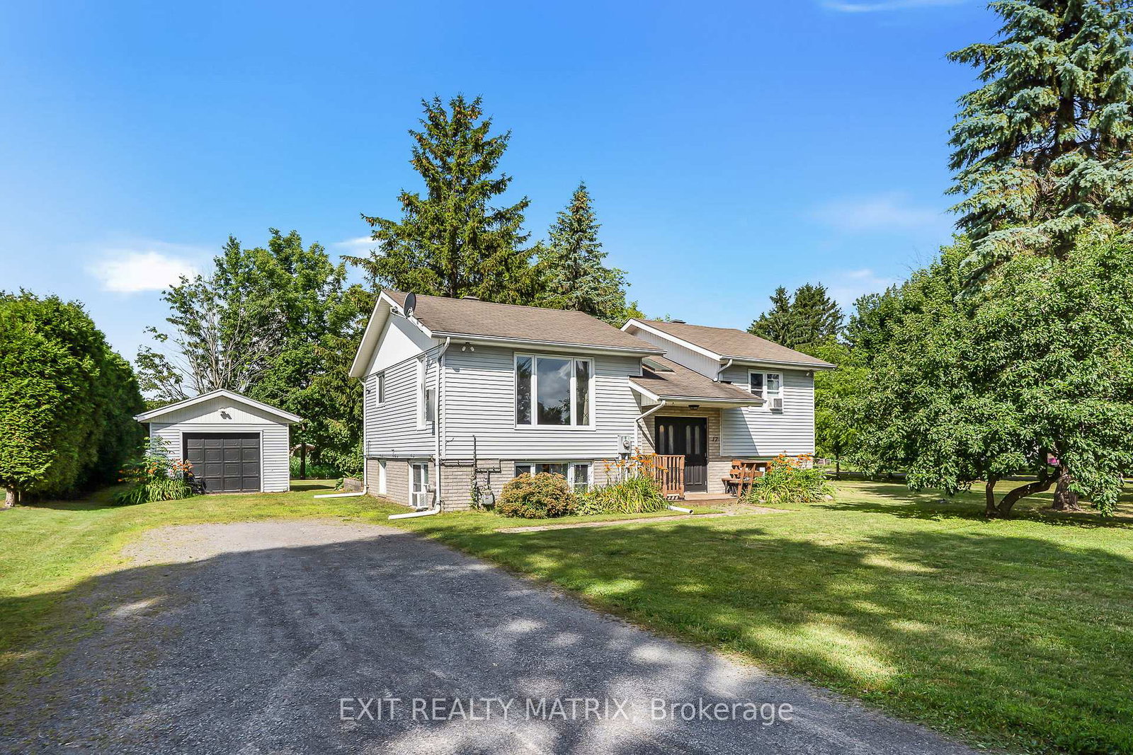 17-casselman-street-north-stormont-ontario-x12276738