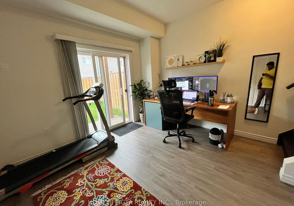 18-marr-lane-hamilton-ontario-x12276761