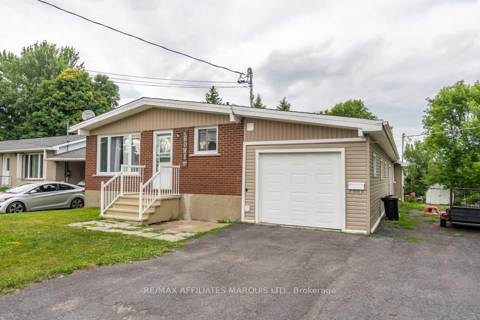 5697-highway-138-highway-south-stormont-ontario-x12276856