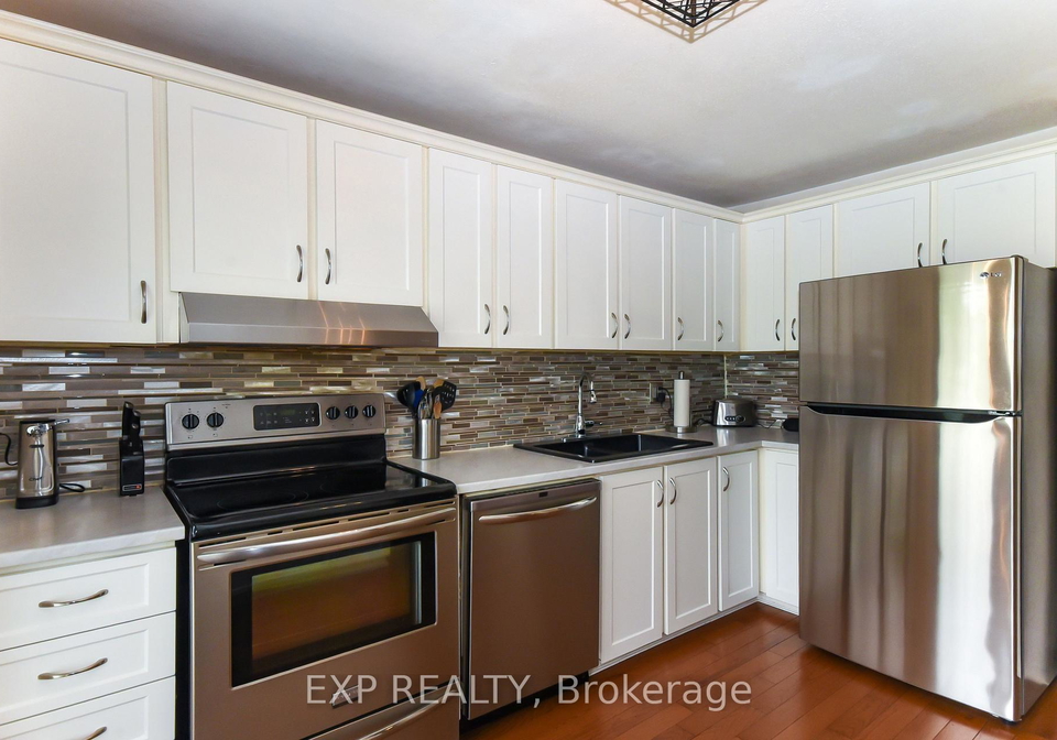 1576-st-georges-street-ottawa-ontario-x12277006