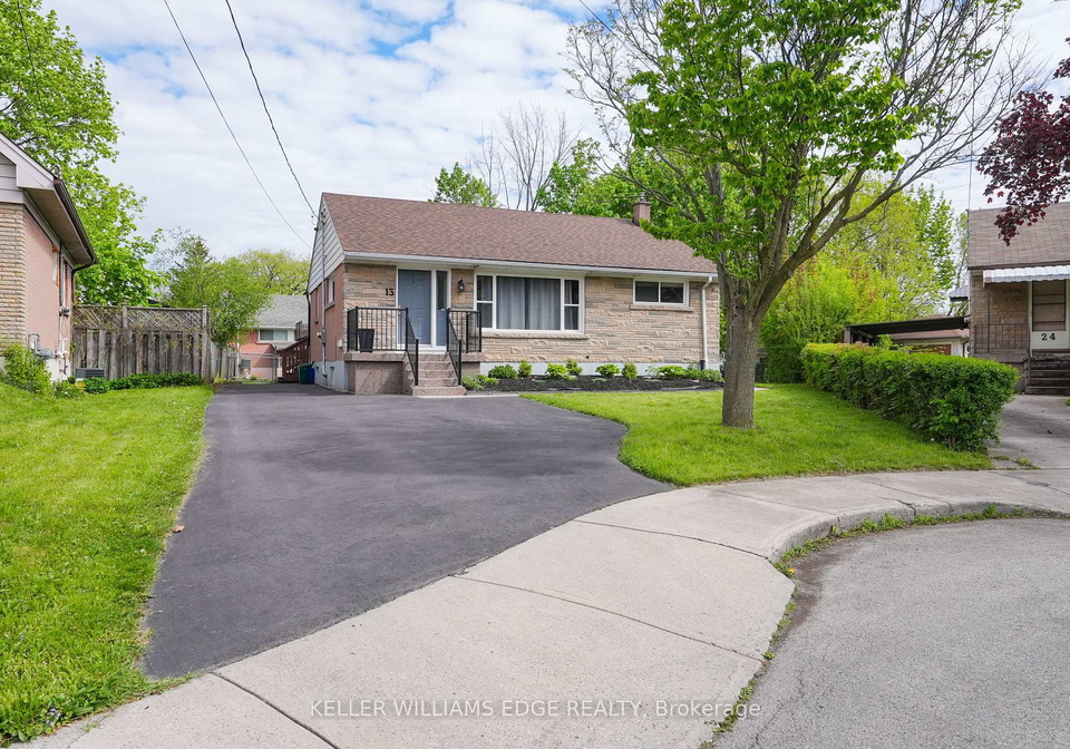 13-beaucourt-place-hamilton-ontario-x12277094