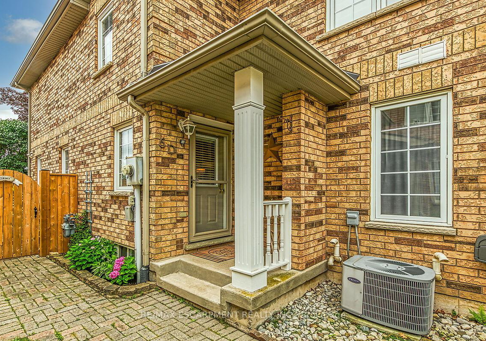 6d-brown-drive-st-catharines-ontario-x12277229