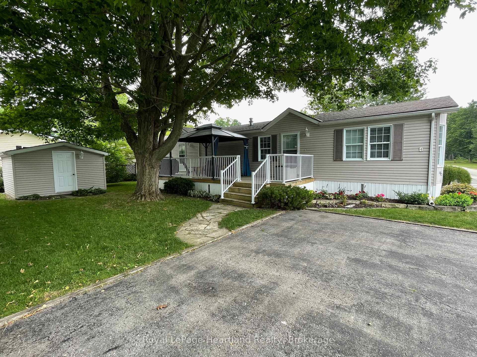 4-iroquois-lane-ashfield-colborne-wawanosh-ontario-x12277436