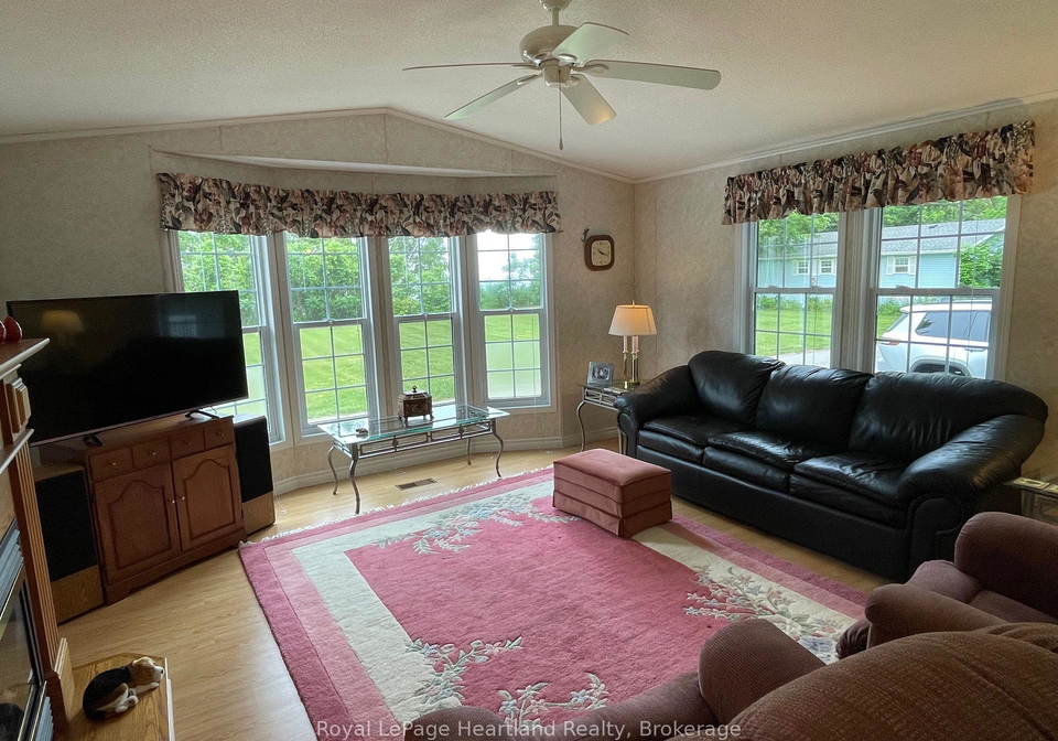 4-iroquois-lane-ashfield-colborne-wawanosh-ontario-x12277436