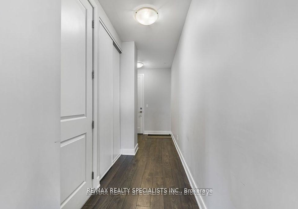 150-main-street-w-w-hamilton-ontario-x12277516