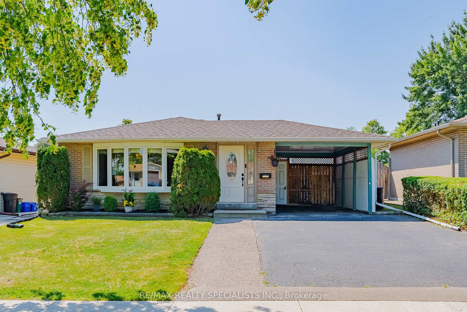 211-hazelglen-drive-kitchener-ontario-x12277591