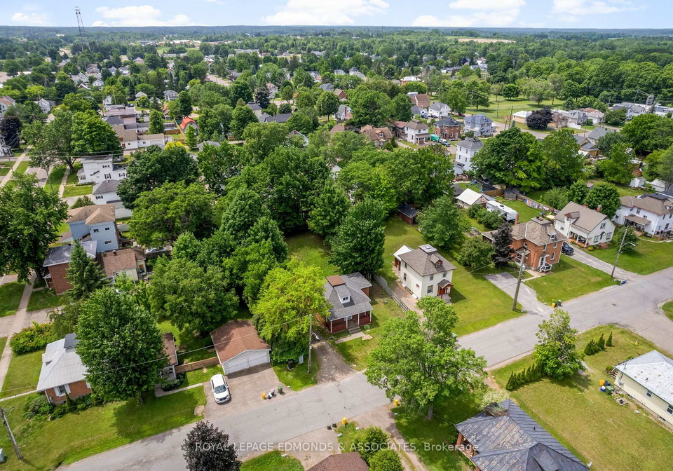 668-gordon-street-pembroke-ontario-x12277614