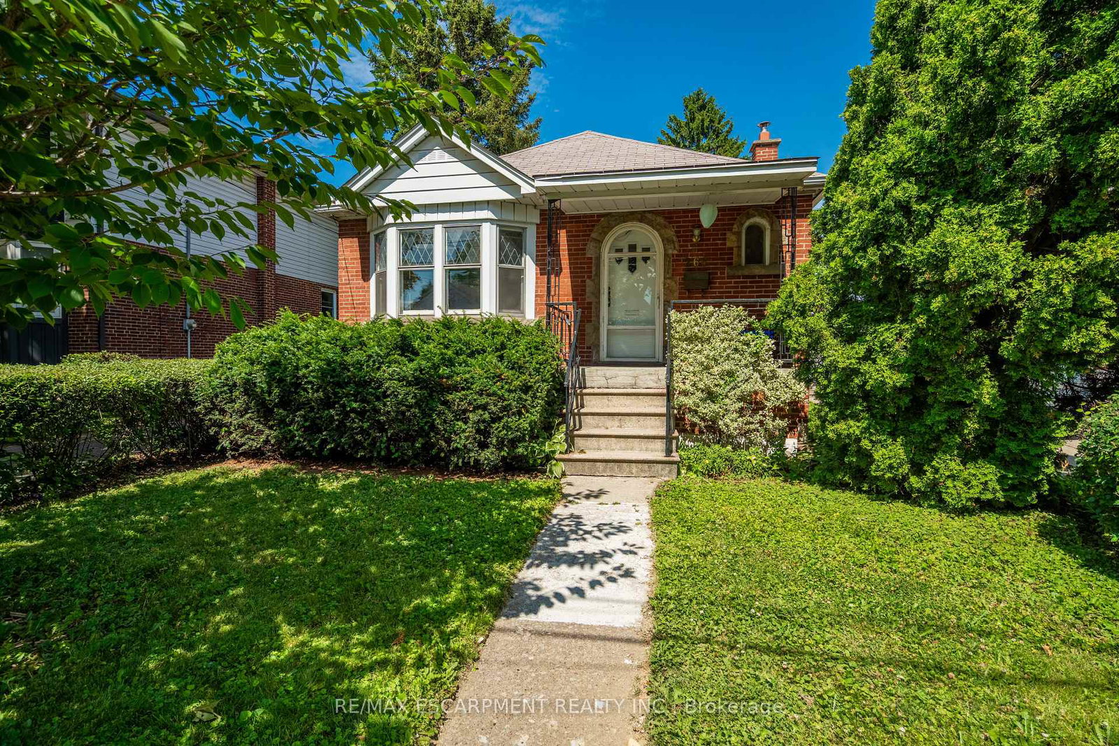 266-east-17th-street-hamilton-ontario-x12277859