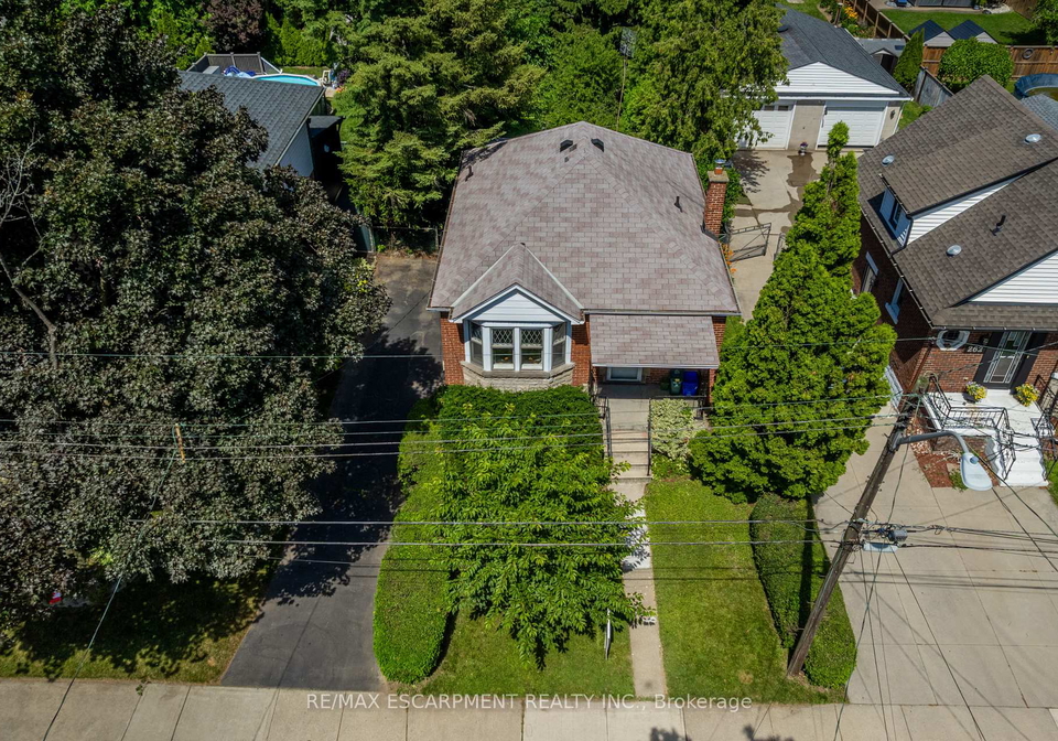 266-east-17th-street-hamilton-ontario-x12277859