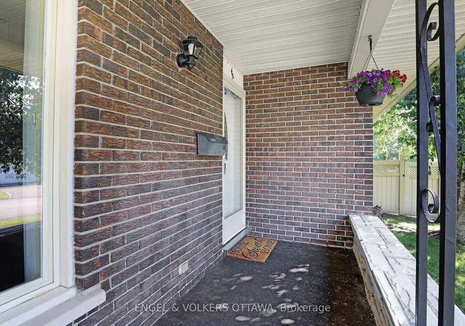 45-thomas-street-s-s-arnprior-ontario-x12278191