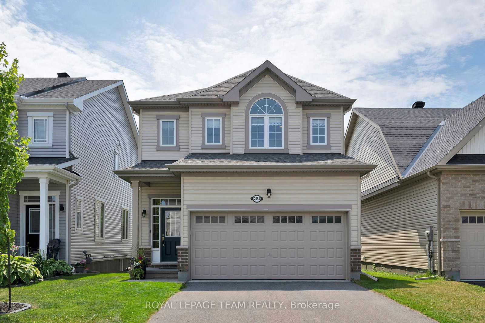 2588-tempo-drive-north-grenville-ontario-x12278284
