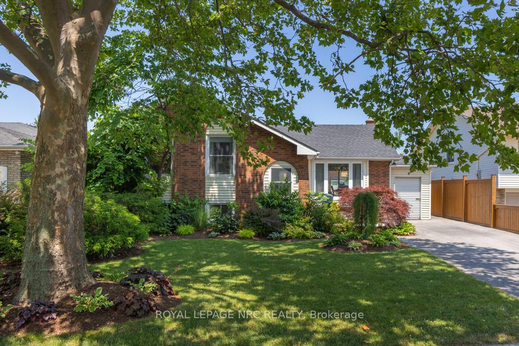 4-rochelle-drive-st-catharines-ontario-x12278289