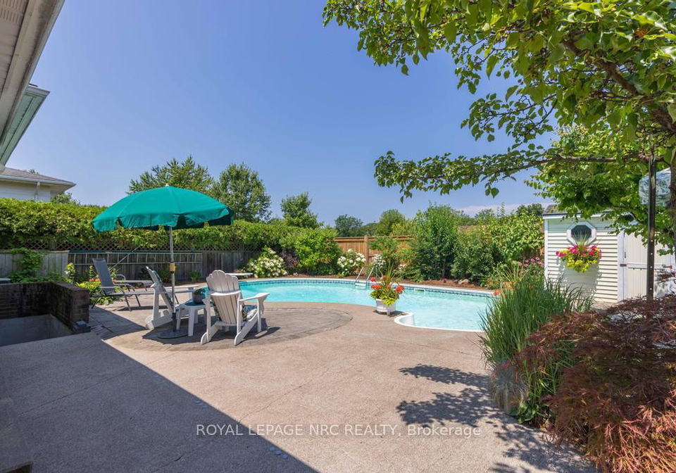 4-rochelle-drive-st-catharines-ontario-x12278289