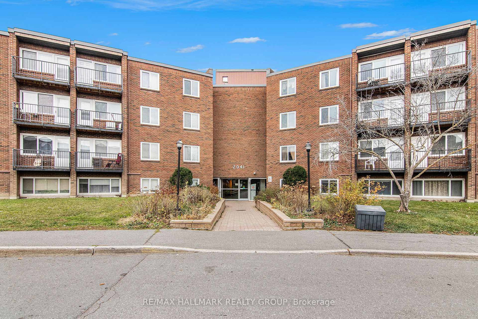 2041-arrowsmith-dr-drive-ottawa-ontario-x12278328