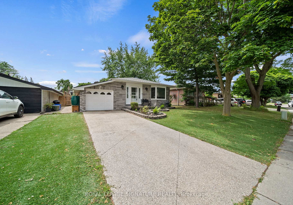 40-queenslea-drive-hamilton-ontario-x12278371