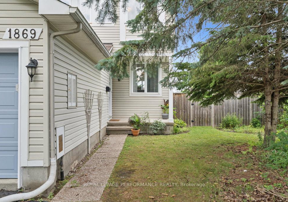 1869-hennessy-crescent-ottawa-ontario-x12278374