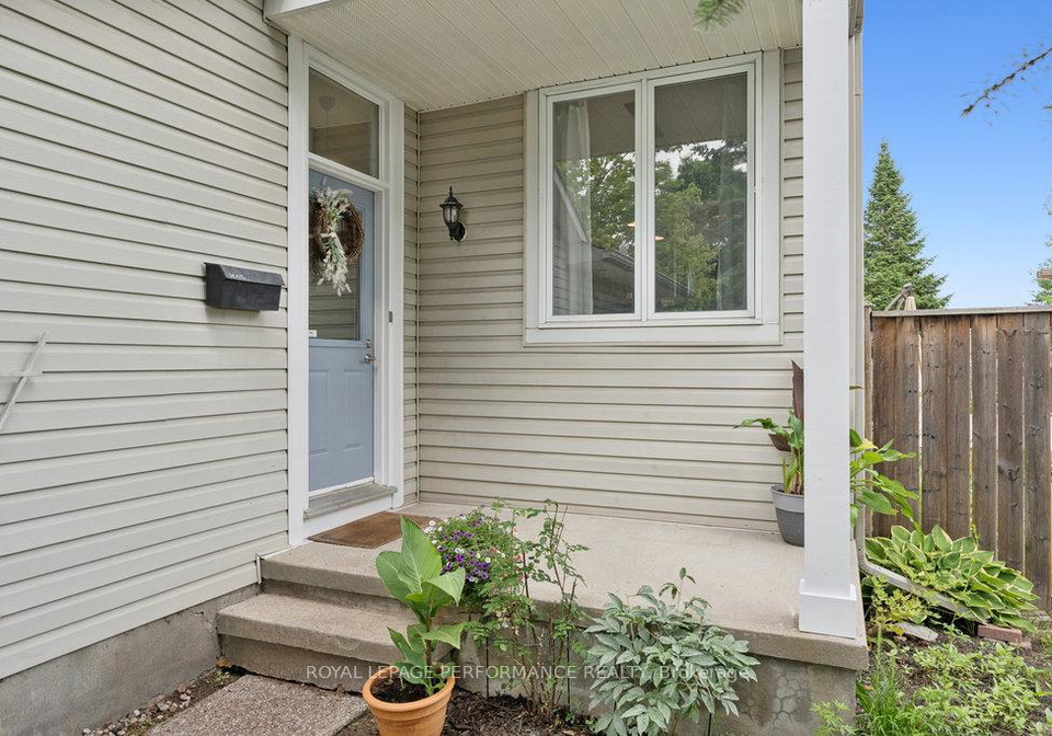1869-hennessy-crescent-ottawa-ontario-x12278374
