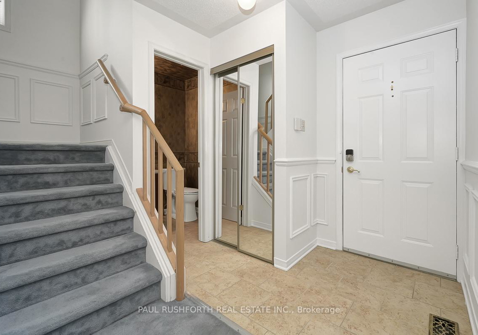 299-tompkins-avenue-ottawa-ontario-x12278552