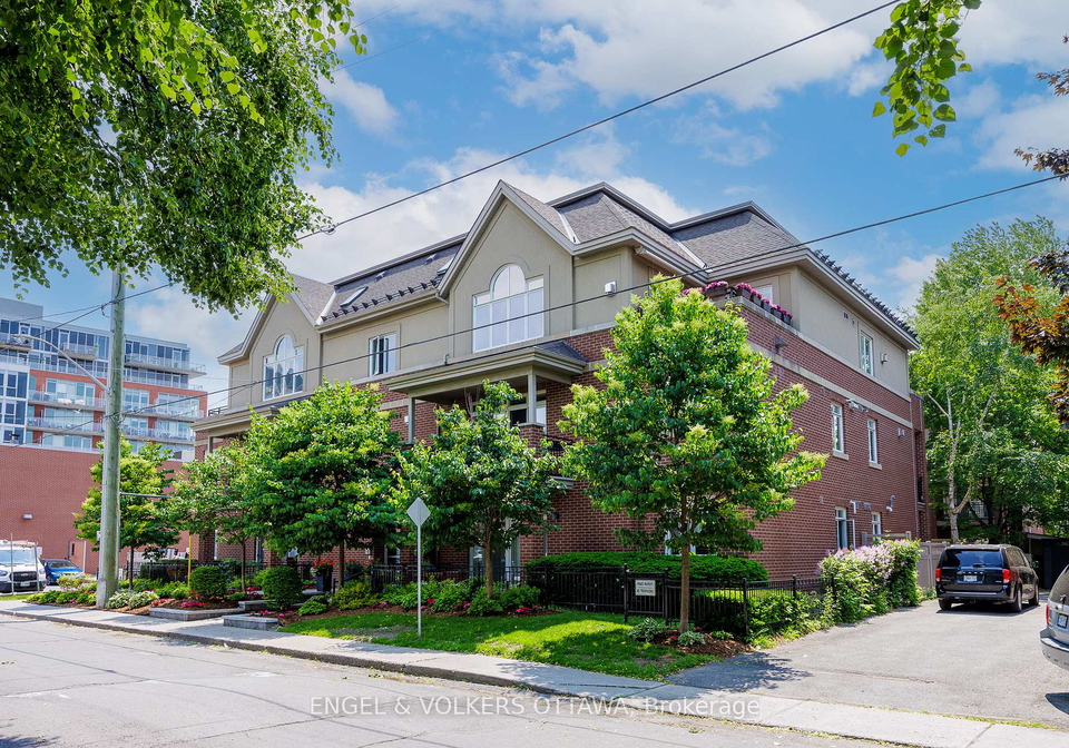 400-mcleod-street-ottawa-ontario-x12278572