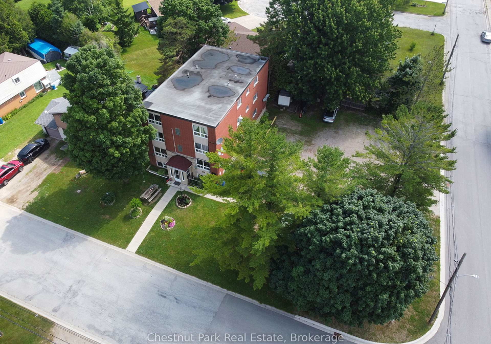 433-isaac-street-south-bruce-peninsula-ontario-x12278603