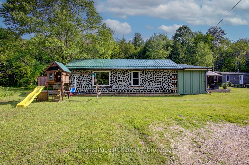 8667-side-road-15-wellington-north-ontario-x12278666