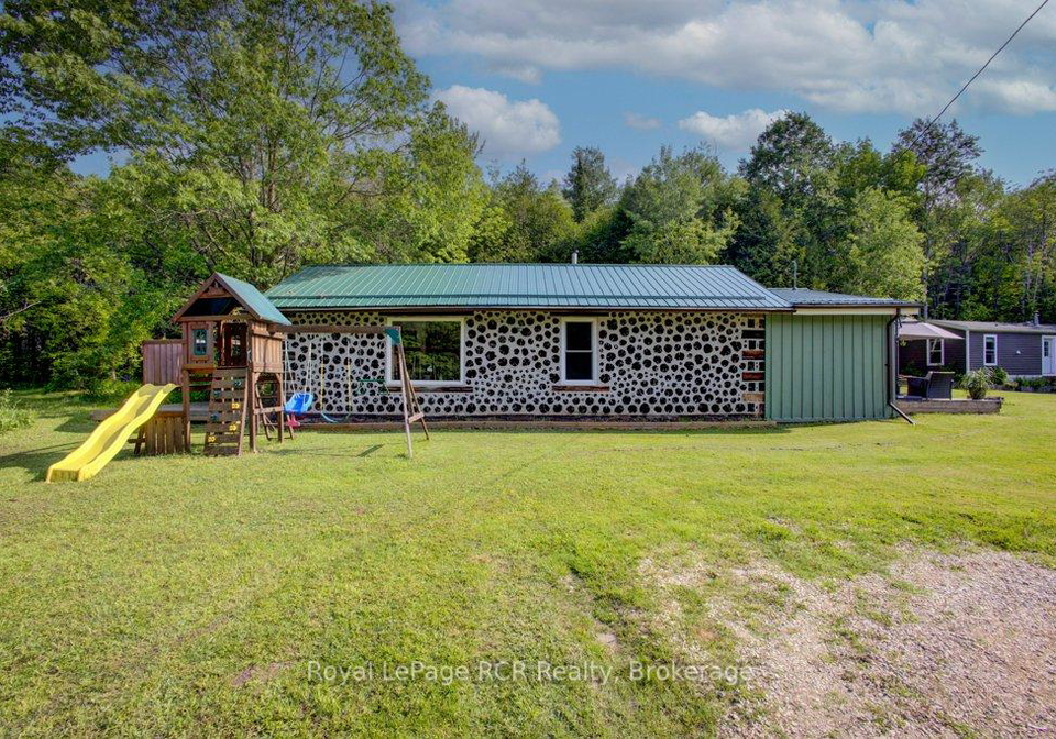8667-side-road-15-wellington-north-ontario-x12278666