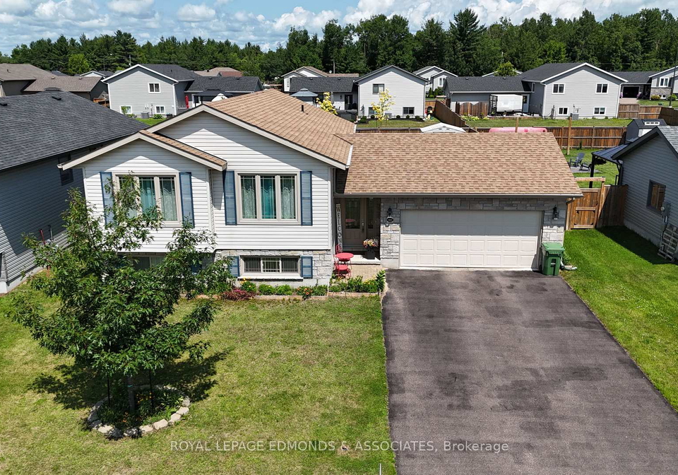 65-highland-park-drive-petawawa-ontario-x12278686