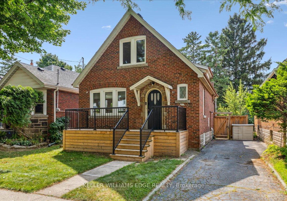 61-bond-street-n-n-hamilton-ontario-x12278721